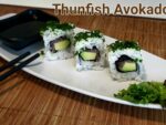 Thunfish Avokado Roll (tonhal, avokádo, snidlinggel szórva) (4 db)