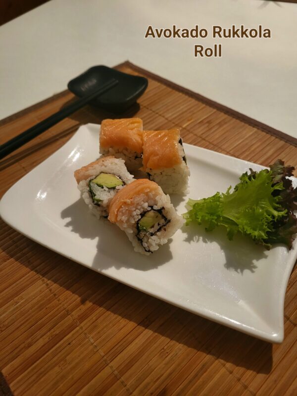 Avokado Rukkola Roll (lazaccal tekerve, avokádo, rukkola) (4 db)